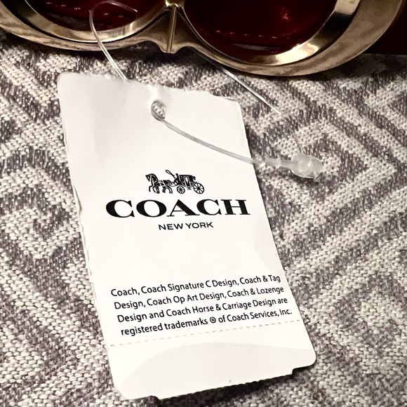 NEW COACH Signature Gold Buckle Red Leather Belt. Sz XL. Adjustable. MSRP $128. - Picture 6 of 7